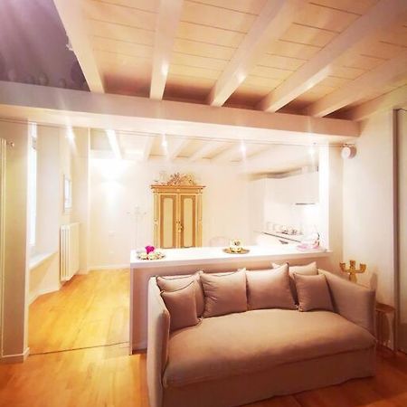 Gombruti14 Boutique Home Болоня Екстериор снимка