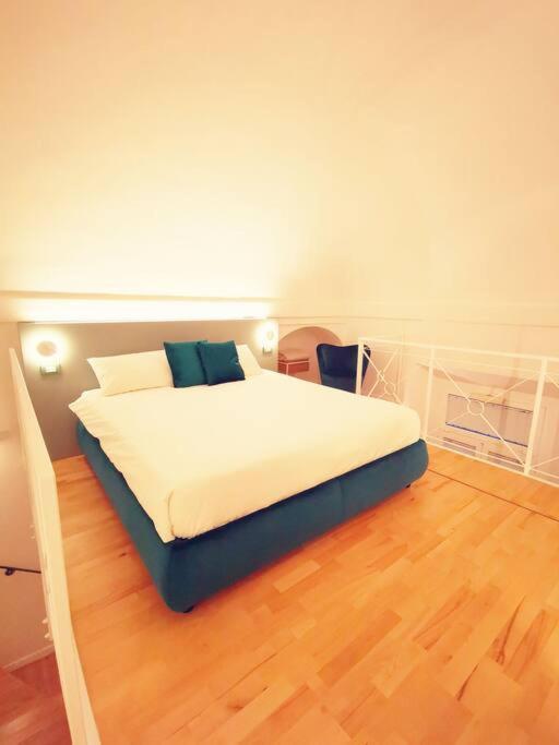 Gombruti14 Boutique Home Болоня Екстериор снимка