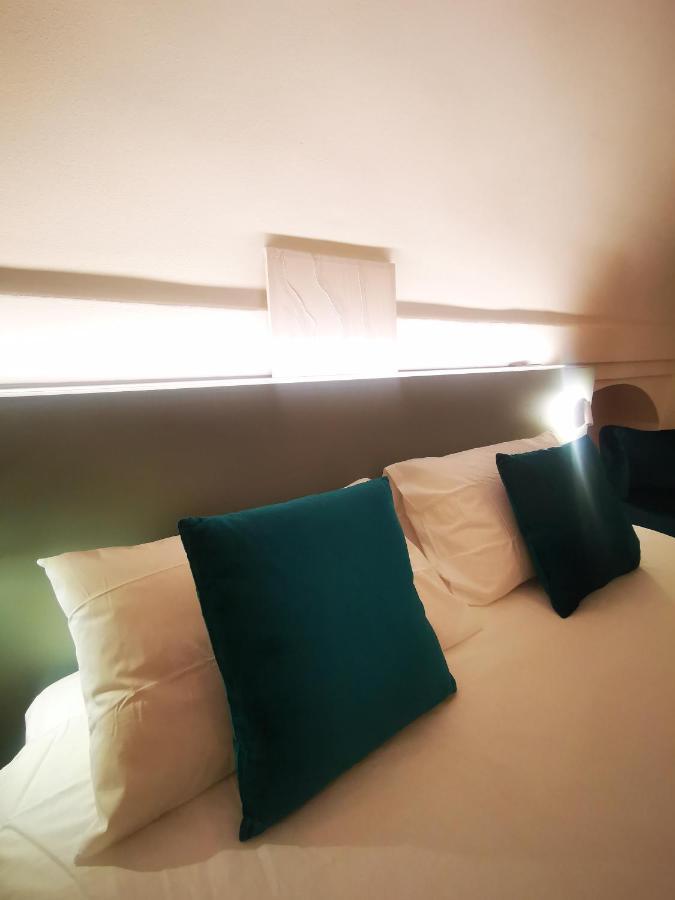 Gombruti14 Boutique Home Болоня Екстериор снимка